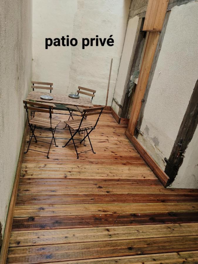 Patio Cosy Thizy-les-Bourgs Exterior foto
